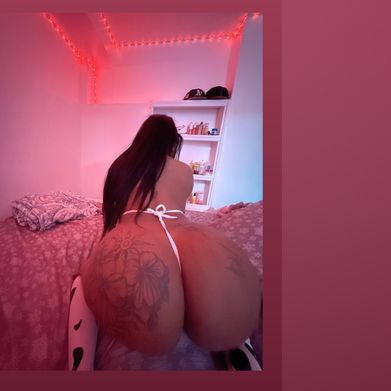 𝑺𝒂𝒓𝒂 𝒃𝒂𝒏𝒌𝒔 𝑹𝒆𝒂𝒍  🌹💋 Added Photo on 2024-10-30