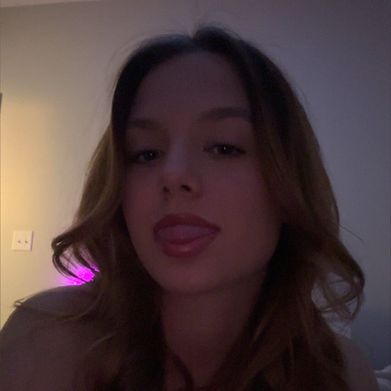 𝑴𝒂𝒌𝒆𝒏𝒏𝒂 𝑲𝒂𝒚𝒍𝒆𝒆 🌸 (makennakaylee) OnlyFans Profile Image