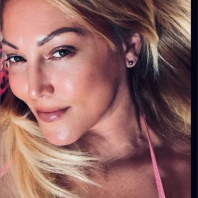 Love Corrie Added Photo on 2025-04-16