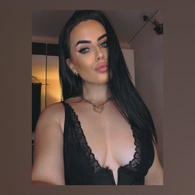 👑RaRi👑 (radka97) Profile Photo Added 2025-09-07