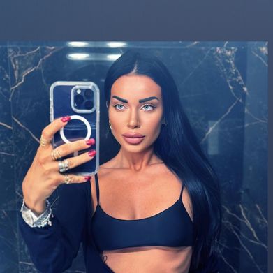 Cassandra (u524525650) Header Photo Added 2025-09-21