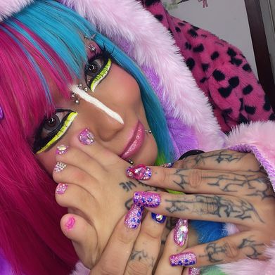 Illu (illufeet) Header Photo Added 2025-03-17