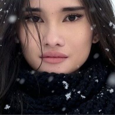 Shina G. (shennagwapa) Header Photo Added 2025-12-02