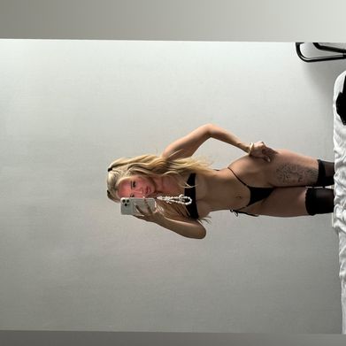 bella <3 (chinkerbella) Header Photo Added 2025-07-16