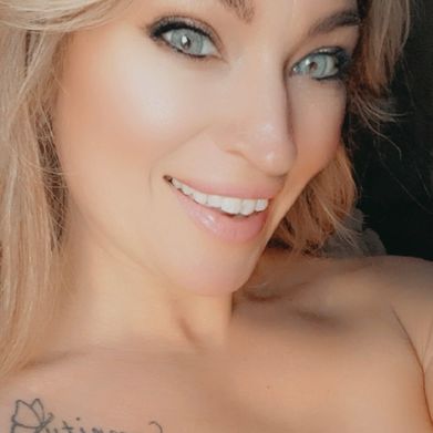 Chelsea Lee 💕 (chelsea.leee) Profile Photo Added 2025-05-19