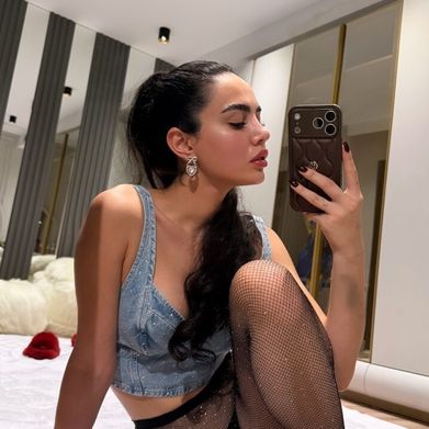 Ece Ronay (eceronay) OnlyFans Profile Image