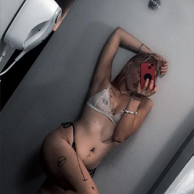 shelby holes 💦🥵 (shelbybaby01) Profile Photo Added 2024-09-13