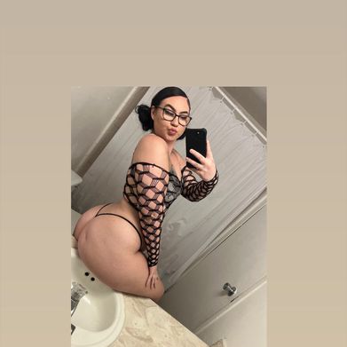 OnlyFans Model Skarlett Lust ✨ (skarlettsosexxy) Profile Image