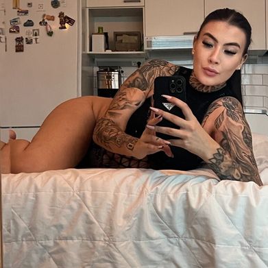 Yourfavbrunette 💋 (katariinabebe) Profile Photo Added 2025-12-01