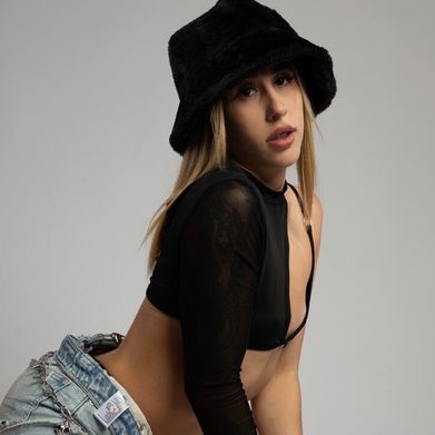 Ari ♡ (returnofari) Profile Photo Added 2025-10-31