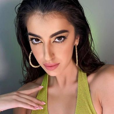OnlyFans Model Albina (u359490058) Profile Image