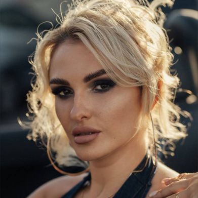 Jennifer 🍓 (wow_jennifer) Profile Photo Added 2025-02-07