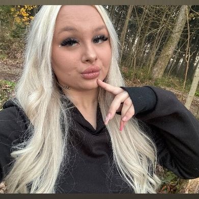 Leonie🤍✨ (leonieblondex) Profile Photo Added 2025-11-12