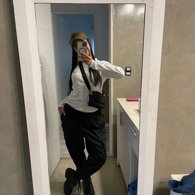 Mia 🌸 (miabellucii) Header Photo Added 2025-03-07