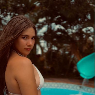 Prada Alpd 🌸 Added Photo on 2025-05-18