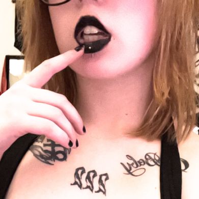 Molly 🌙 (packmybowl) OnlyFans Profile Image