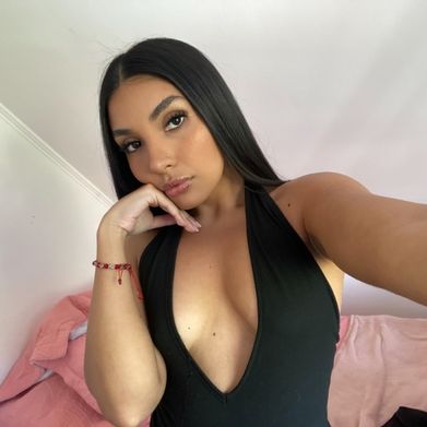 Sanya Raj 💋 Brown Temptation (sanyarajbabe) Header Photo Added 2025-11-05