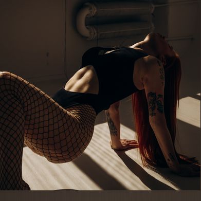 𝐄𝐌𝐌𝐀.𝐅𝐎𝐗 (emma.fox.red) Header Photo Added 2024-10-15