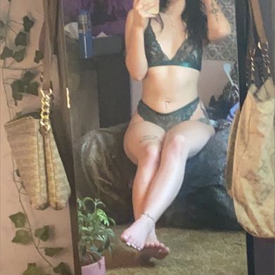 Lexi j (lexilouwhoo) Header Photo Added 2025-08-18