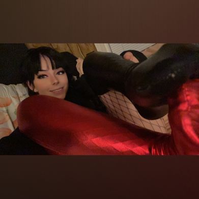 Cassie Valentine (cassiesvalentine) Header Photo Added 2024-11-14