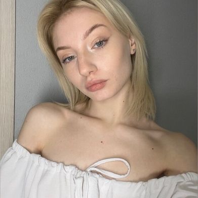 Abigail (abigailreeed) Profile Photo Added 2025-12-01