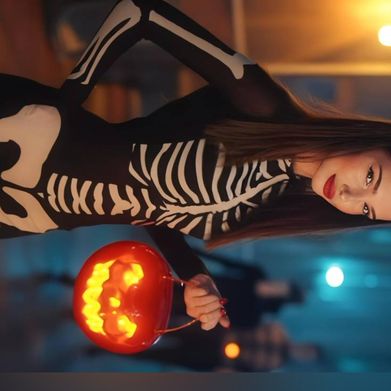 KAYA ( 카야)🍓 (mi_kaya) Header Photo Added 2025-10-24