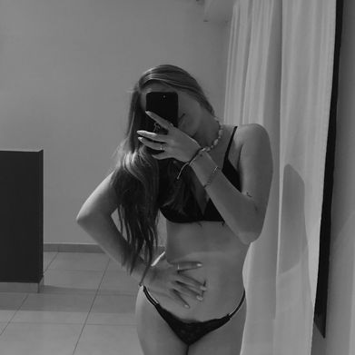 Clara 🩷 (claraamtiii) Profile Photo Added 2025-02-11