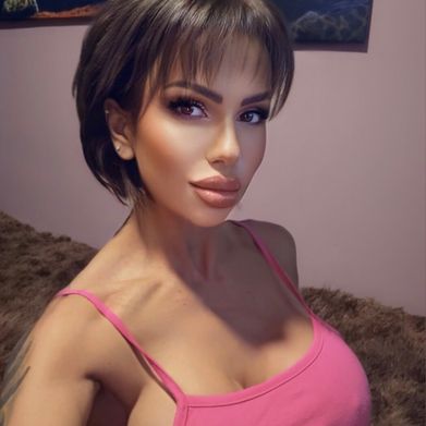 Hot girl #sexy (hot_girl969) OnlyFans Profile Image