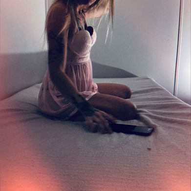 Gabby (blondebaddie57) Profile Photo Added 2025-09-28