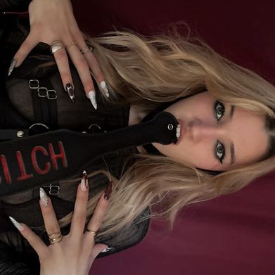 𝑀𝒾𝓈𝓈. 𝒮𝒶𝓈𝒽𝒶 🥷🏻🖤 (femdomsasha) Header Photo Added 2025-09-14