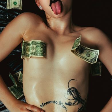 Joelina 🧚🏻‍♀️ (rxdheadfairy) Profile Photo Added 2025-06-21