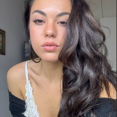 OnlyFans Model Laila Hadid (laila_hadid) Profile Image