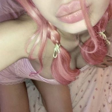 RoséVice (rose.vice) Header Photo Added 2025-08-02