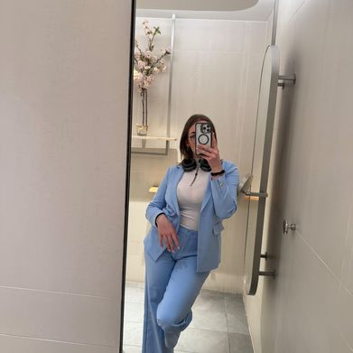 Ema Santi👠 (ema.santi) Profile Photo Added 2025-03-30