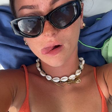 OnlyFans Model Lunaa (yourlunaagia) Profile Image