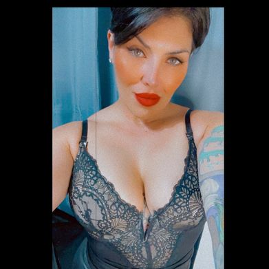 OnlyFans Model Nicki (nickimarie01) Profile Image