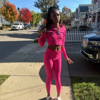 Kiki Marie Added Photo on 2024-10-30