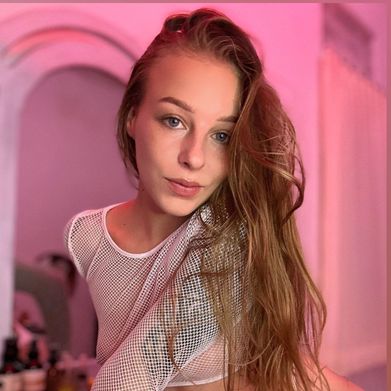 Lexi Moon (lexiii.moon) Profile Photo Added 2025-02-25