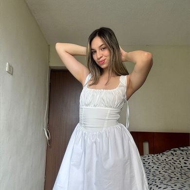 Lucia Greye (luciagreye) Profile Photo Added 2025-04-30