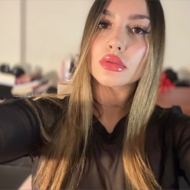 Juli's Inner World VIP 💋🐦‍🔥 (julitaylorvip) Profile Photo Added 2025-07-08