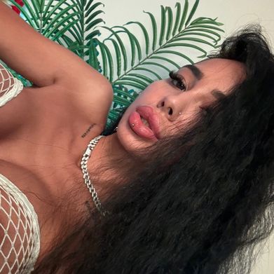 A.xandra (a.xandra) Header Photo Added 2024-09-08