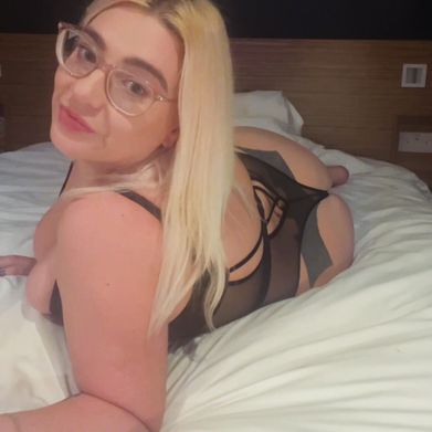 LJ (sinandcurves) Header Photo Added 2025-05-25