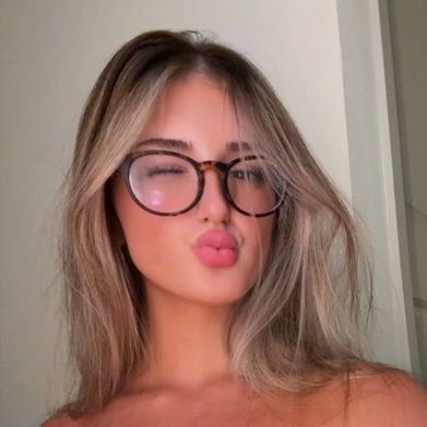 OnlyFans Model Avery (avraesecret) Profile Image
