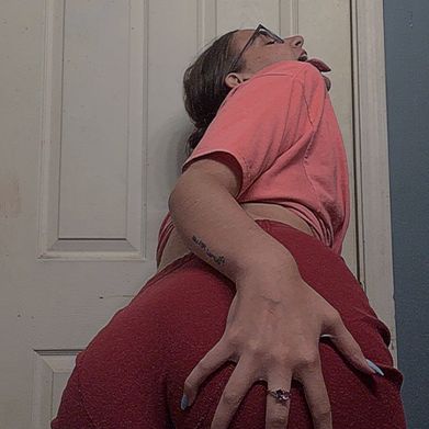 Katie (thaofficialkatie) Profile Photo Added 2024-08-21