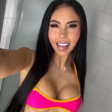 Shilan Hassan 🌸 Arab Dream 🌙 (heyshilan) Profile Photo Added 2025-10-25