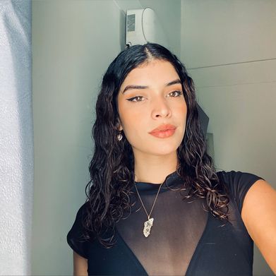 Lia (g_lamorousgirls) Profile Photo Added 2025-02-20