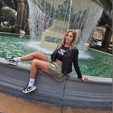 Tara Temptation (taras_temptation1) Header Photo Added 2025-02-13