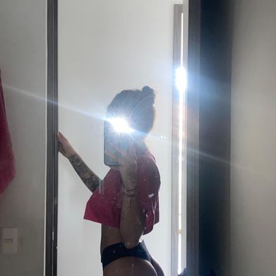 Melia 🧸 (melia.prz) Header Photo Added 2025-02-07