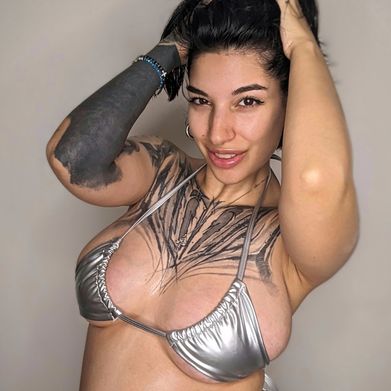 Fior 🌸 (fior.nebula) Profile Photo Added 2025-05-15