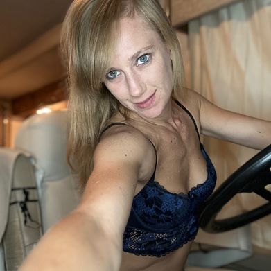 OnlyFans Model Baker in Detention (sexyscienceteacher90) Profile Image